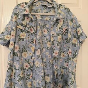 Bobbie Brooks Light Blue Floral Top summer farmers market beach vacation